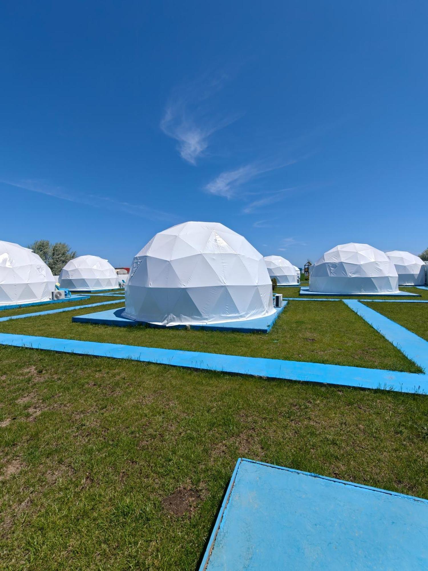 Отель Glamping By The Sea Нэводари Экстерьер фото